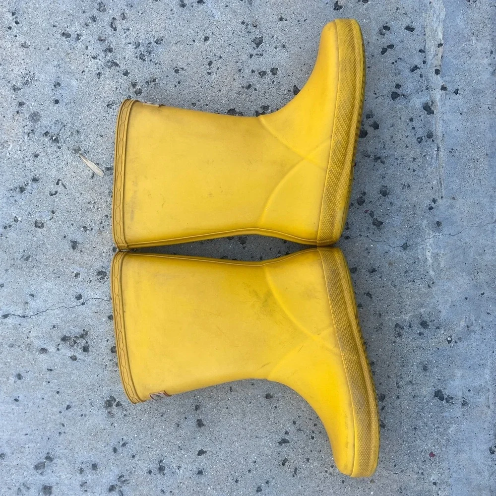 Hunter Classic Rain Boots Kids 10 Yellow Rubber Winter Storm